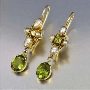 Vintage style earrings A952